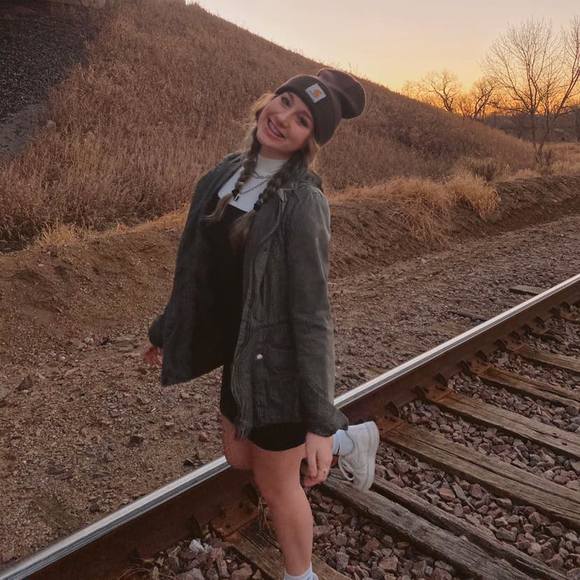 carlybryn16